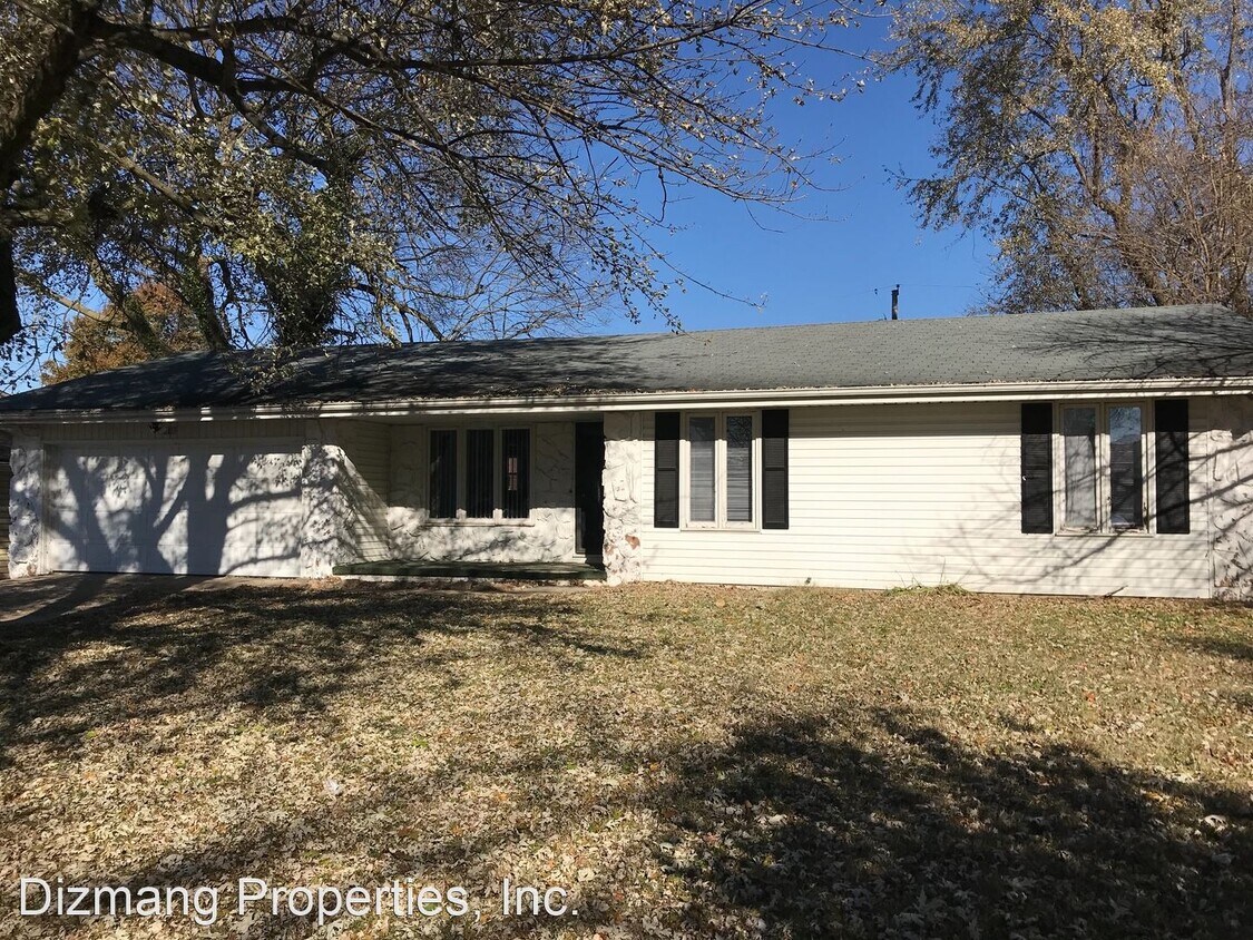 Primary Photo - 3 br, 2 bath House - 1415 E. Price St.