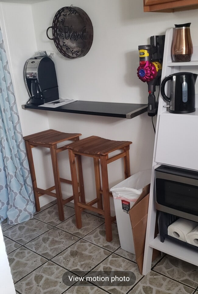 Coffee Bar - 569 Linden Ave