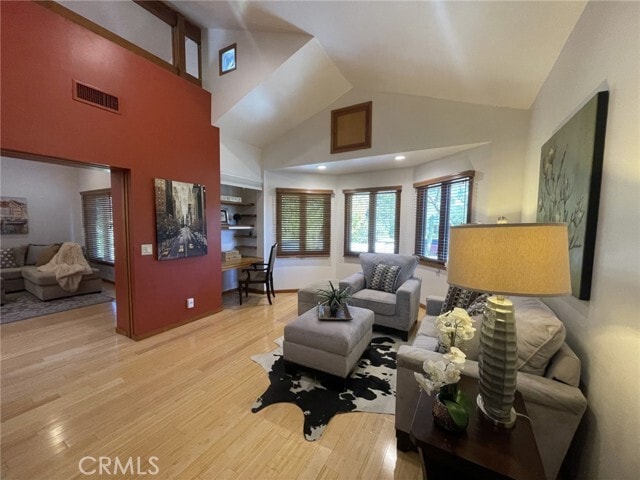 Building Photo - 761 S Los Robles Ave