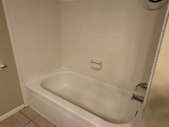Foto del edificio - 3310 Mulberry Hill Ln