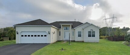 Building Photo - 8686 Lavender Ln