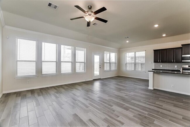 Foto del edificio - 2518 Vintage Woods Ln