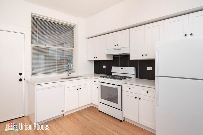 Foto del edificio - 843 N Maplewood Ave