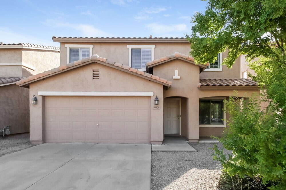 Foto principal - 39579 N Dusty Dr