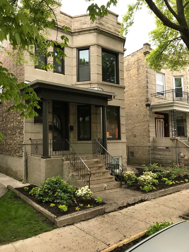 Building Photo - 2421 N Kimball Ave