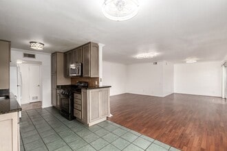 Building Photo - 6767 N 7th St