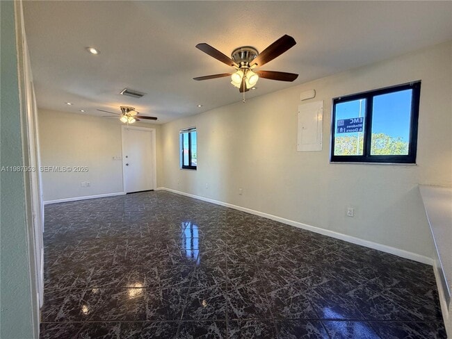 Foto del edificio - 3525 SW 92nd Ave