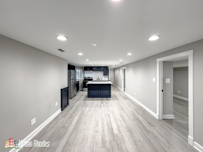 Foto del edificio - 1536 N Hamlin Ave