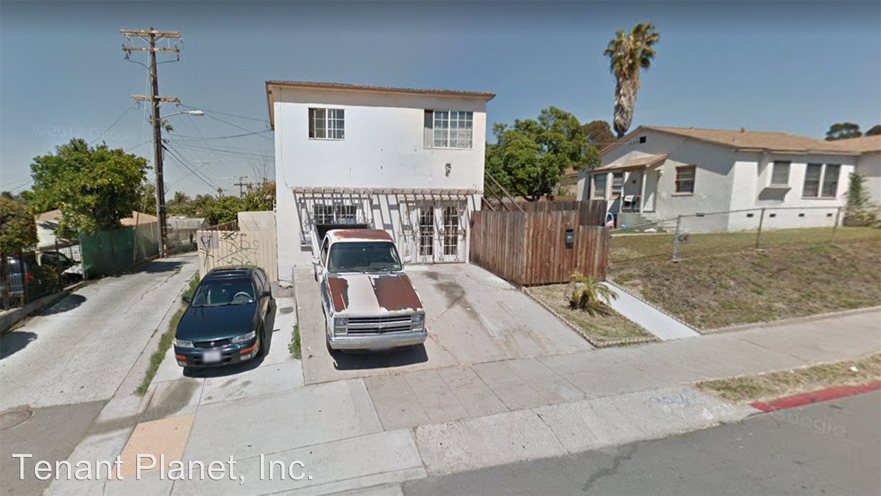 Foto principal - 4578 Logan Ave