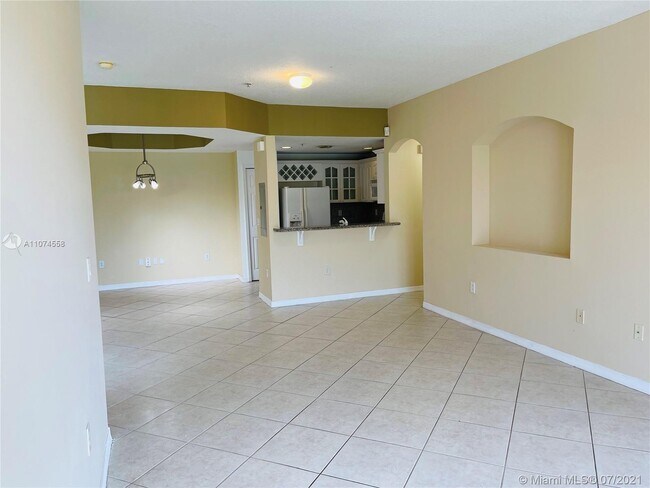 Foto del edificio - 6340 NW 114th Ave