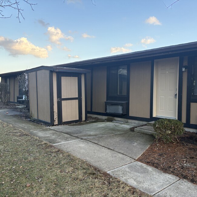 Foto del edificio - 310 S Pike St