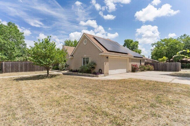 Building Photo - 13213 Villa Park Dr
