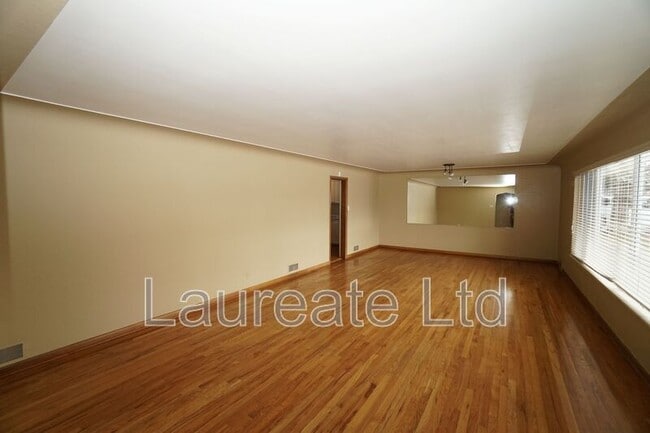 Foto del edificio - 1155 Eudora St