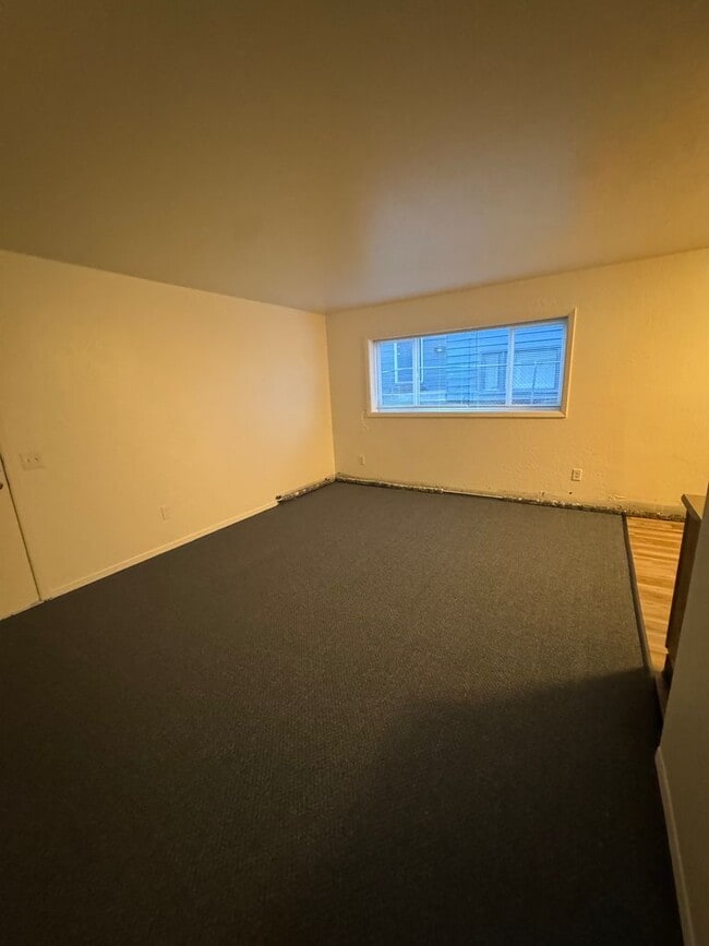 Photo - 401 N Mumford St Apartment