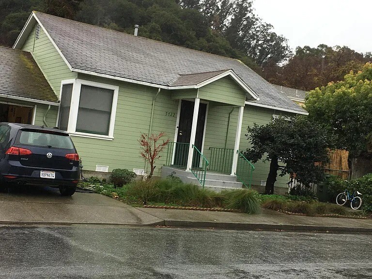 Primary Photo - 5722 Lassen St
