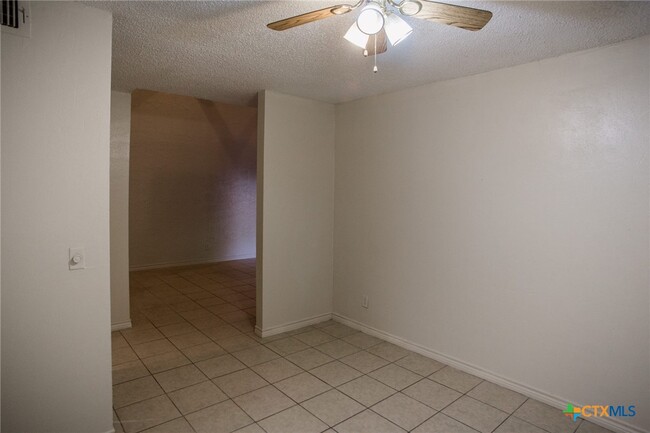 Foto del edificio - 813 Old Ranch Rd 12