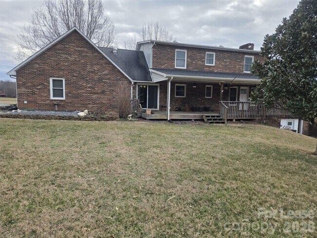 Building Photo - 1568 Triplett Rd