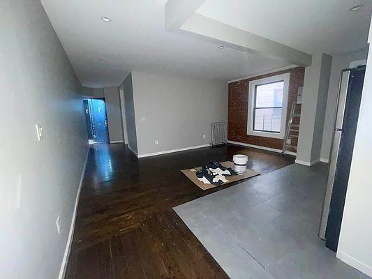 Foto del edificio - 3 bedroom in BRONX NY 10468