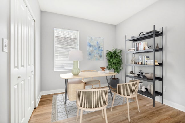 Building Photo - 2752 Guilford Ave