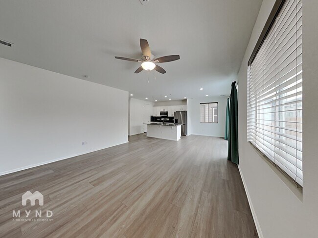 Foto del edificio - 9732 Truckee St
