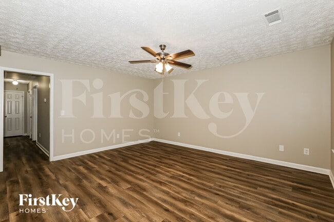 Building Photo - 161 Caldwell Dr