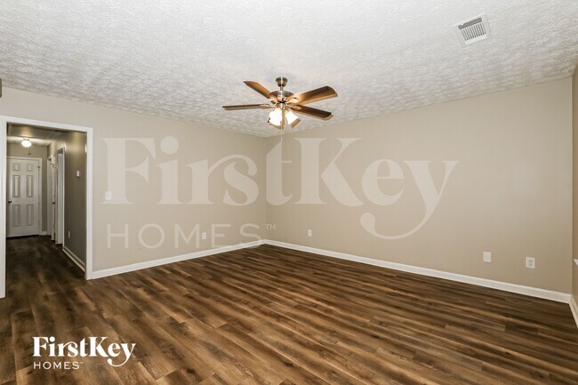 Foto del edificio - 161 Caldwell Dr