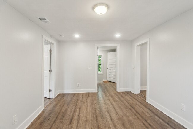 Foto del edificio - 502 W 48th St