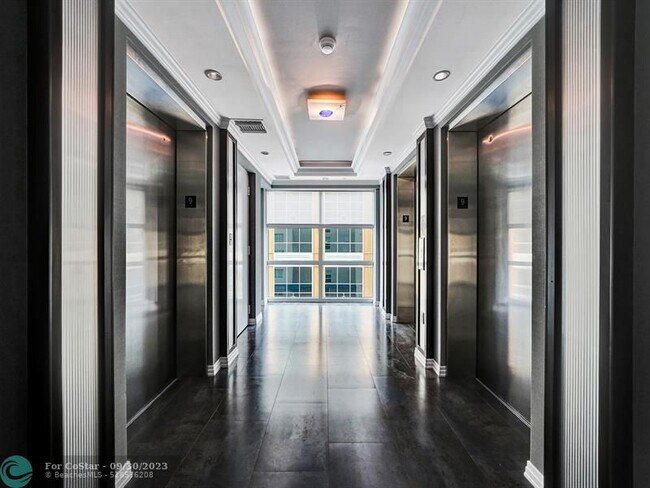 Foto del edificio - 350 SE 2nd St