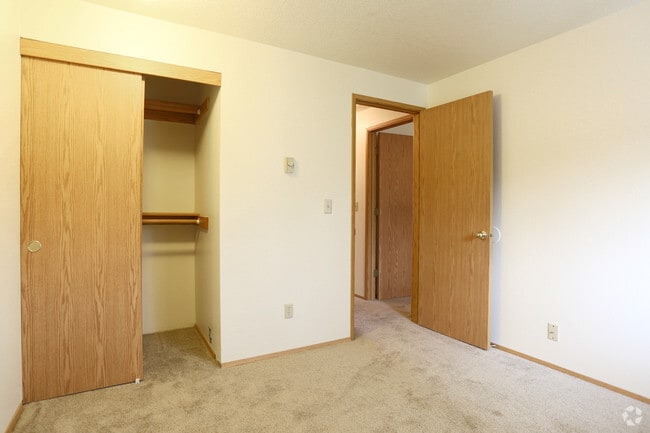 Interior Photo - Forest Ridge