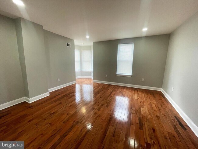 Foto del edificio - 1643 N 56th St