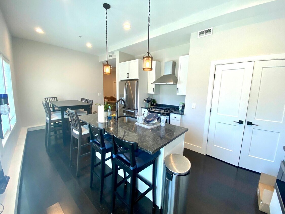 Foto principal - New Luxury House (Built 2021) at an Unbeat...