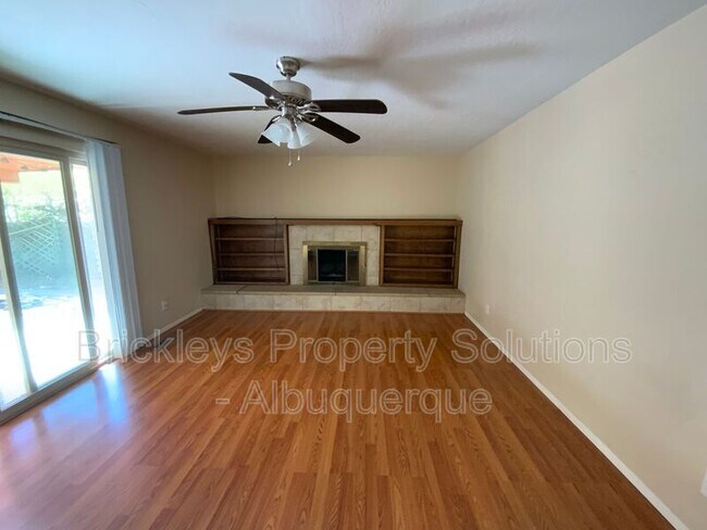 Foto del edificio - 2440 Algodones St NE