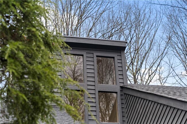 Foto del edificio - 4595 Dudley Ln