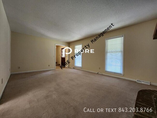 Building Photo - 115 Boone Dr