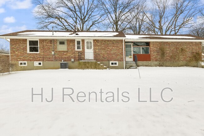 Building Photo - 1319 Chambers Rd