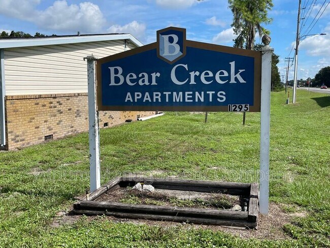 Foto del edificio - 1295 N Holland Pkwy