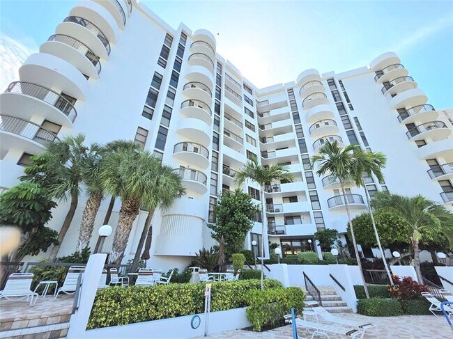 Foto del edificio - 1361 S Ocean Blvd