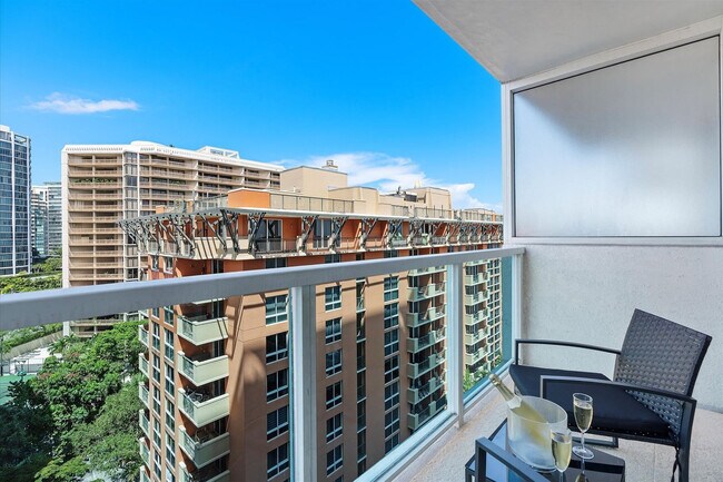 Foto del edificio - 2889 McFarlane Rd