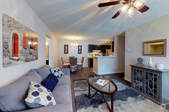 2BR, 2BA - 900 SF - Plantation Flats Apartment Homes