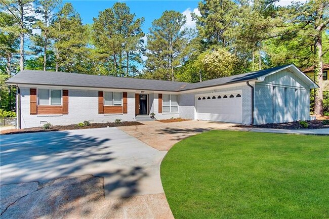 Building Photo - 3321 Georgian Woods Cir