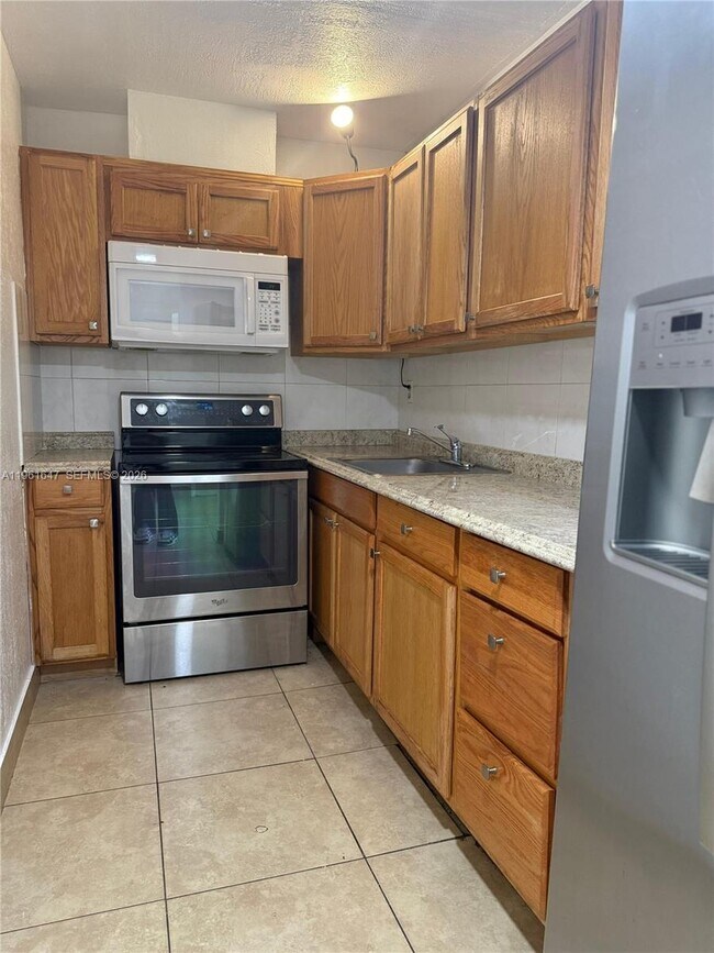 Foto del edificio - 4805 NW 7th St