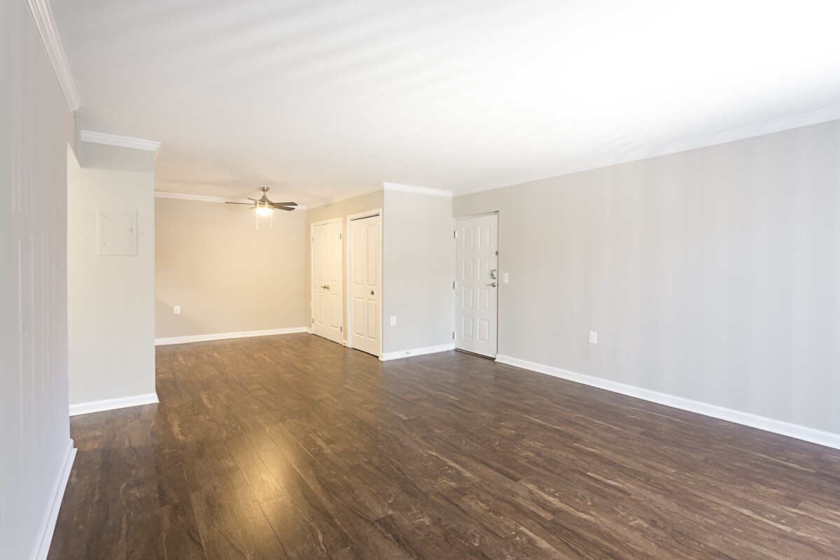 Foto principal - 9733 Clocktower Ln