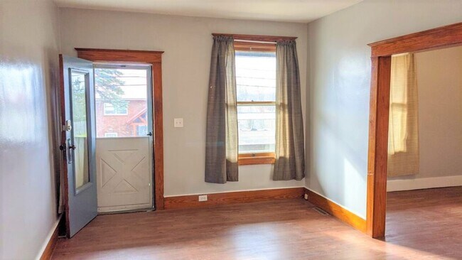 8 10 Teller St Condo For Rent In Amsterdam Ny Apartments Com