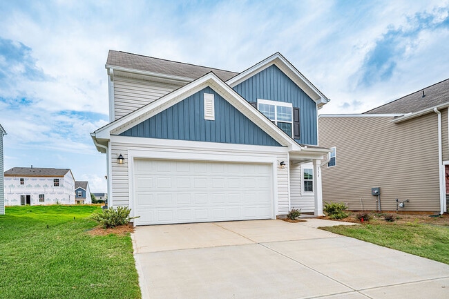 Photo - 115 Broadtree Cir House