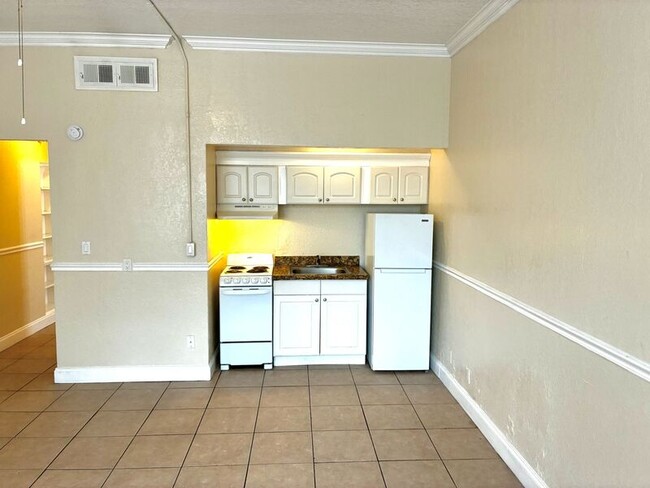 Foto del edificio - 311 W Ashley St