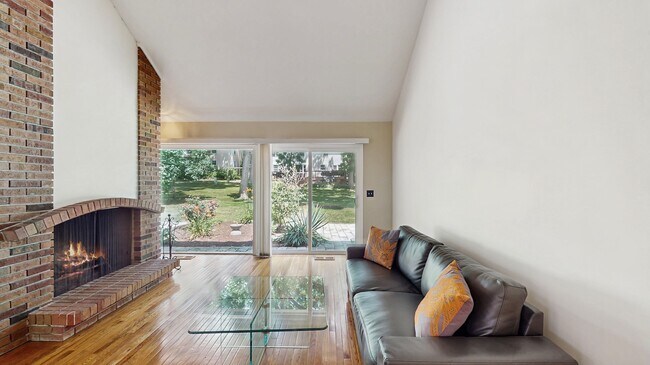 Foto del edificio - 1132 Barberry Ct