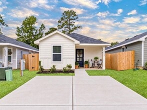 Building Photo - 14533 William Trails Dr