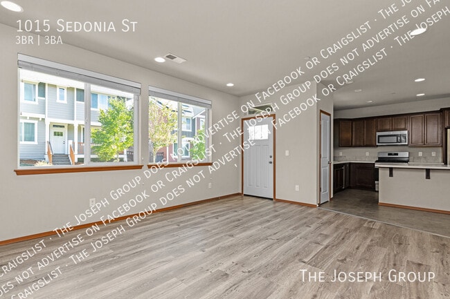 Photo - 1015 Sedonia St House