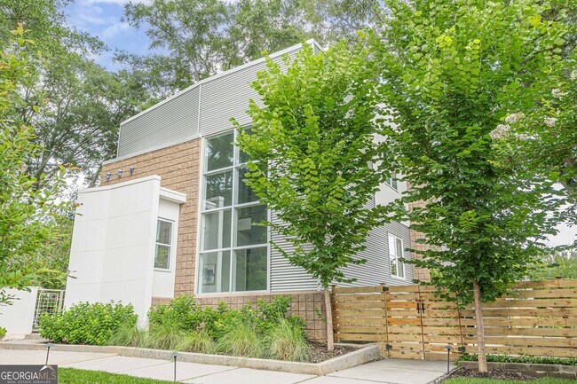 Foto del edificio - 2269 Briarwood Hills Dr NE