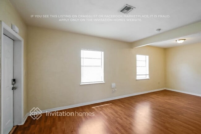 Foto del edificio - 1815 NE 178th St